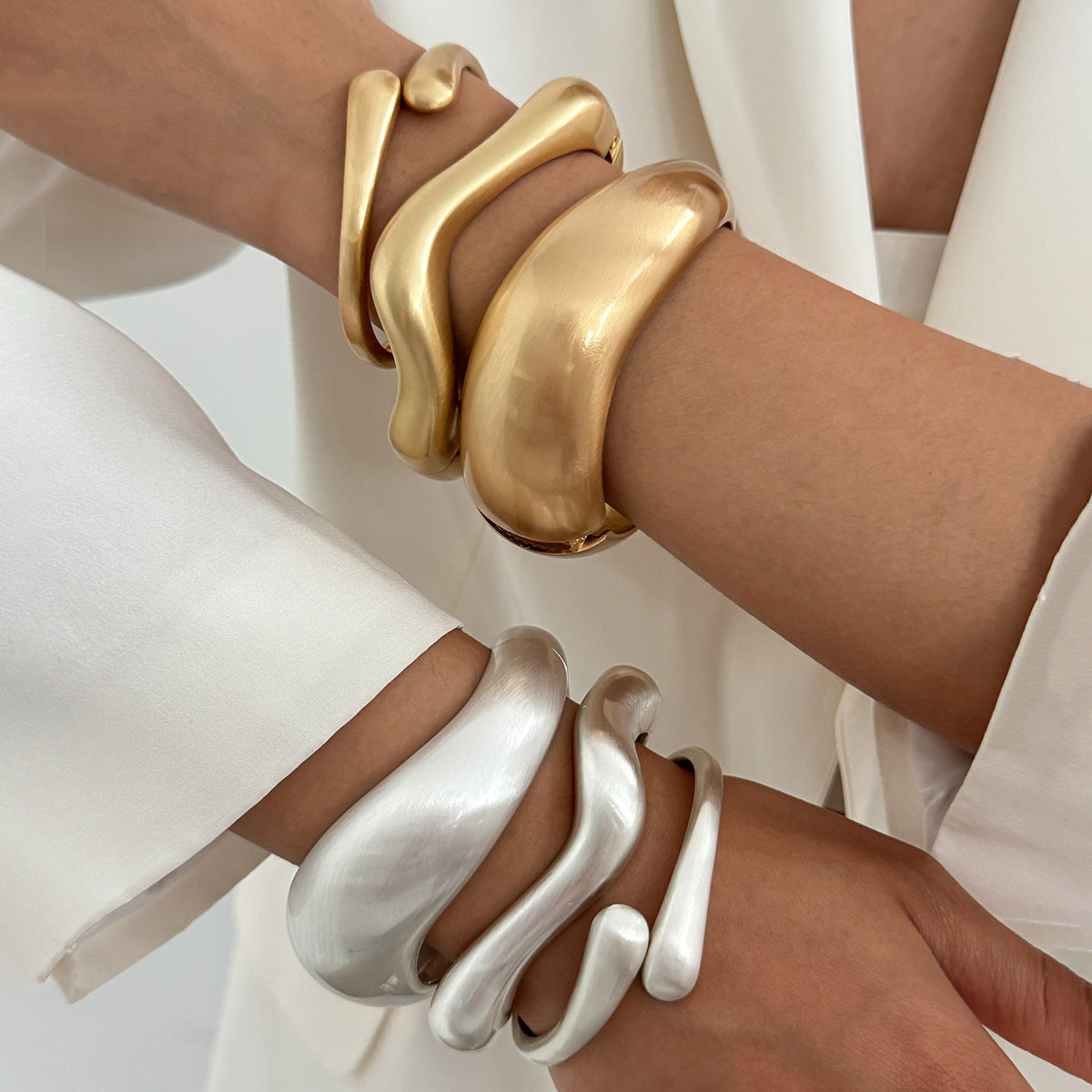 Metal Matte Textured Glossy Spring Bracelet Opening Bracelet