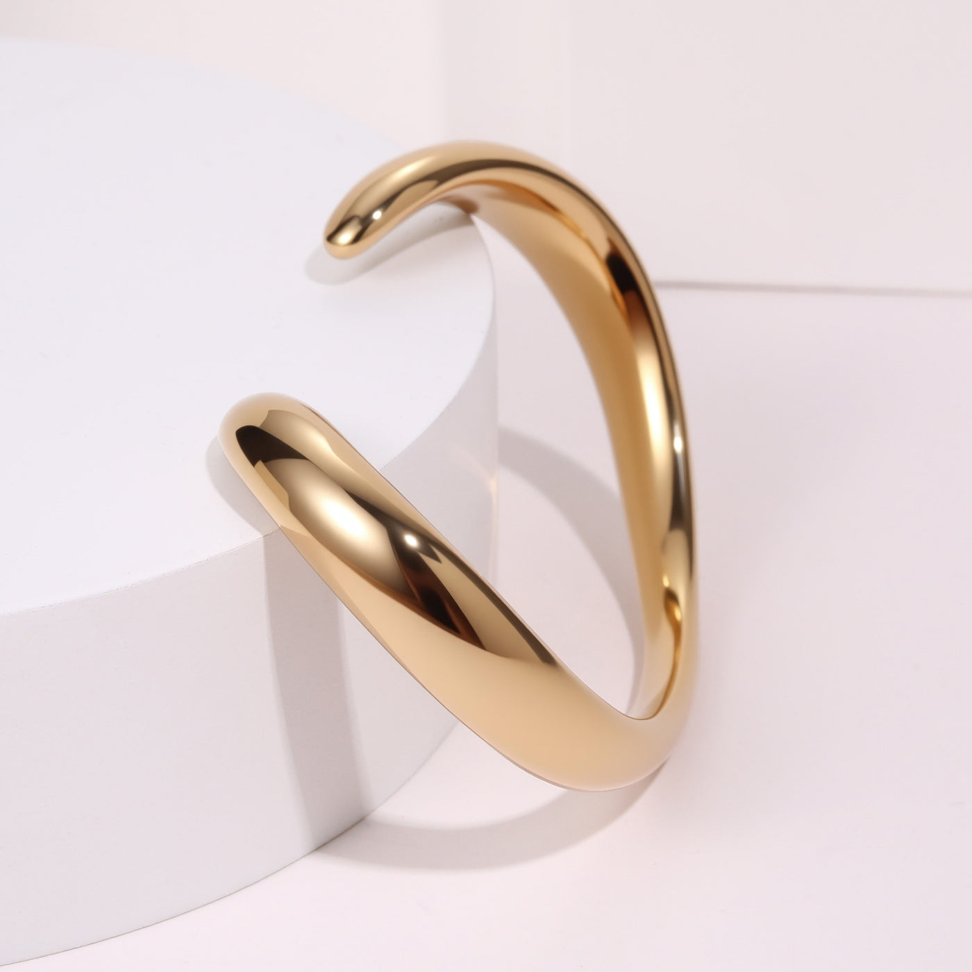 Design Sense Texture Surround Open-ended Bracelet Women