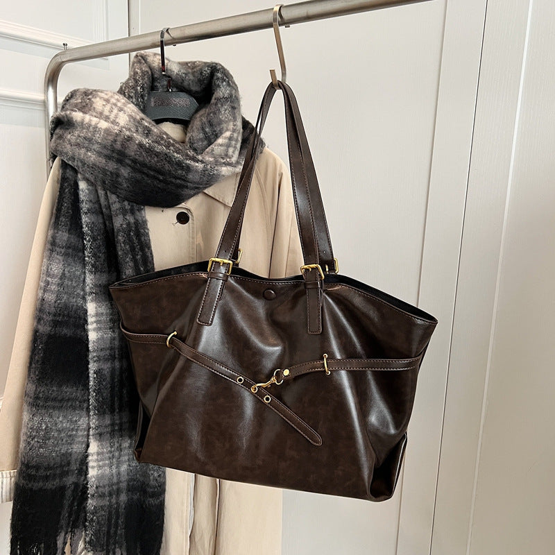 Women's Large-capacity Retro Brown Shoulder Bag